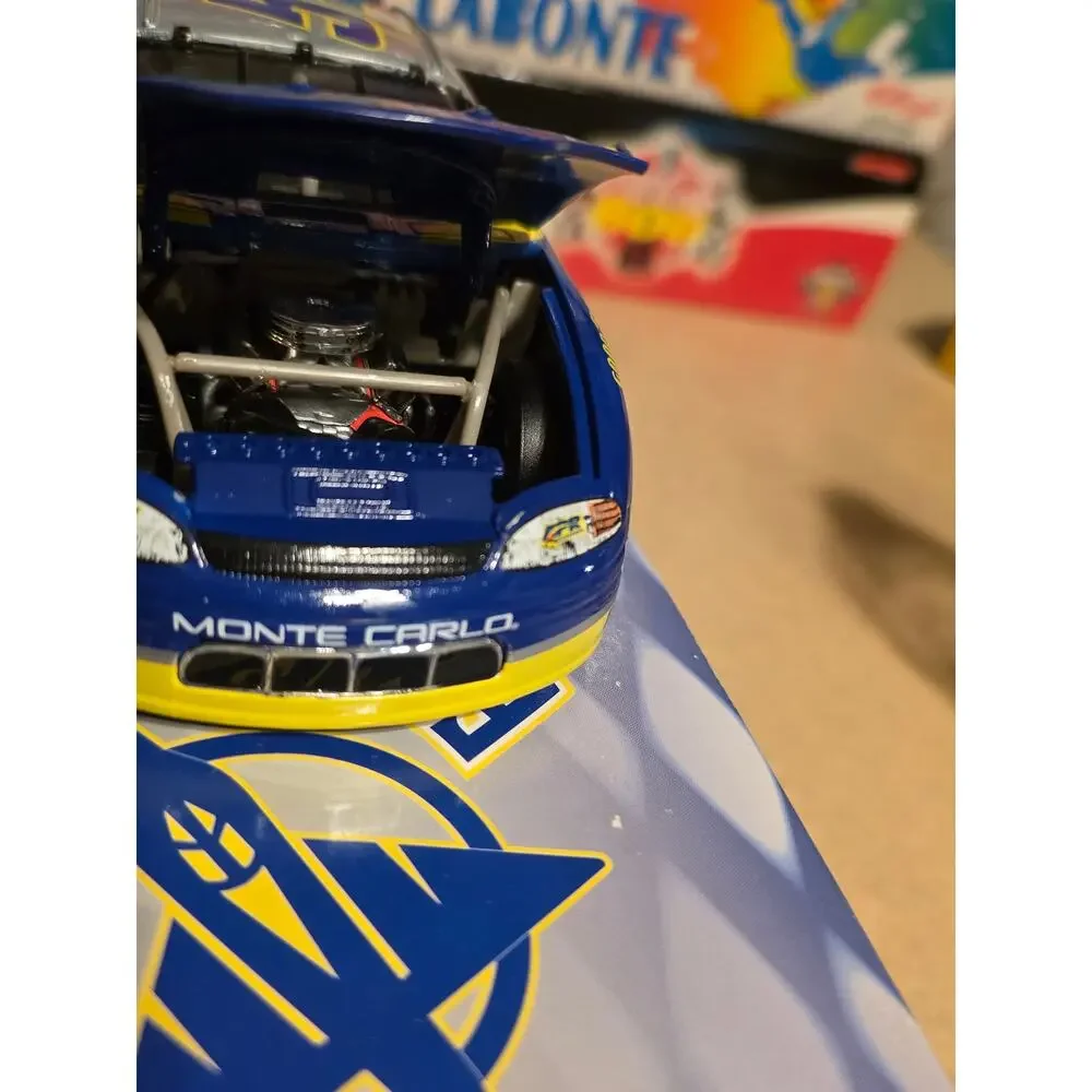 Action kenny wallace